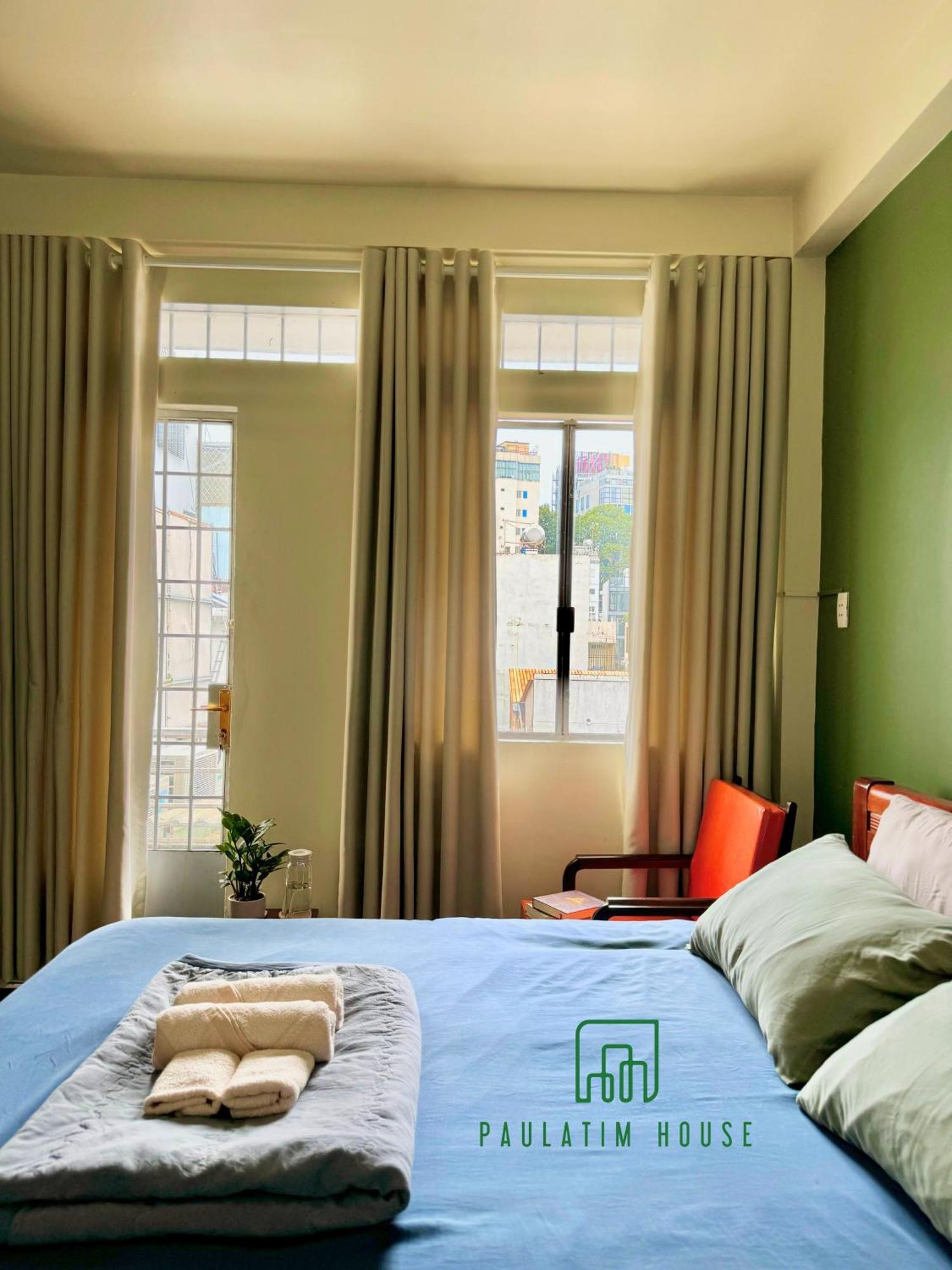 Отель Paulatim House Saigon Хошимин Экстерьер фото
