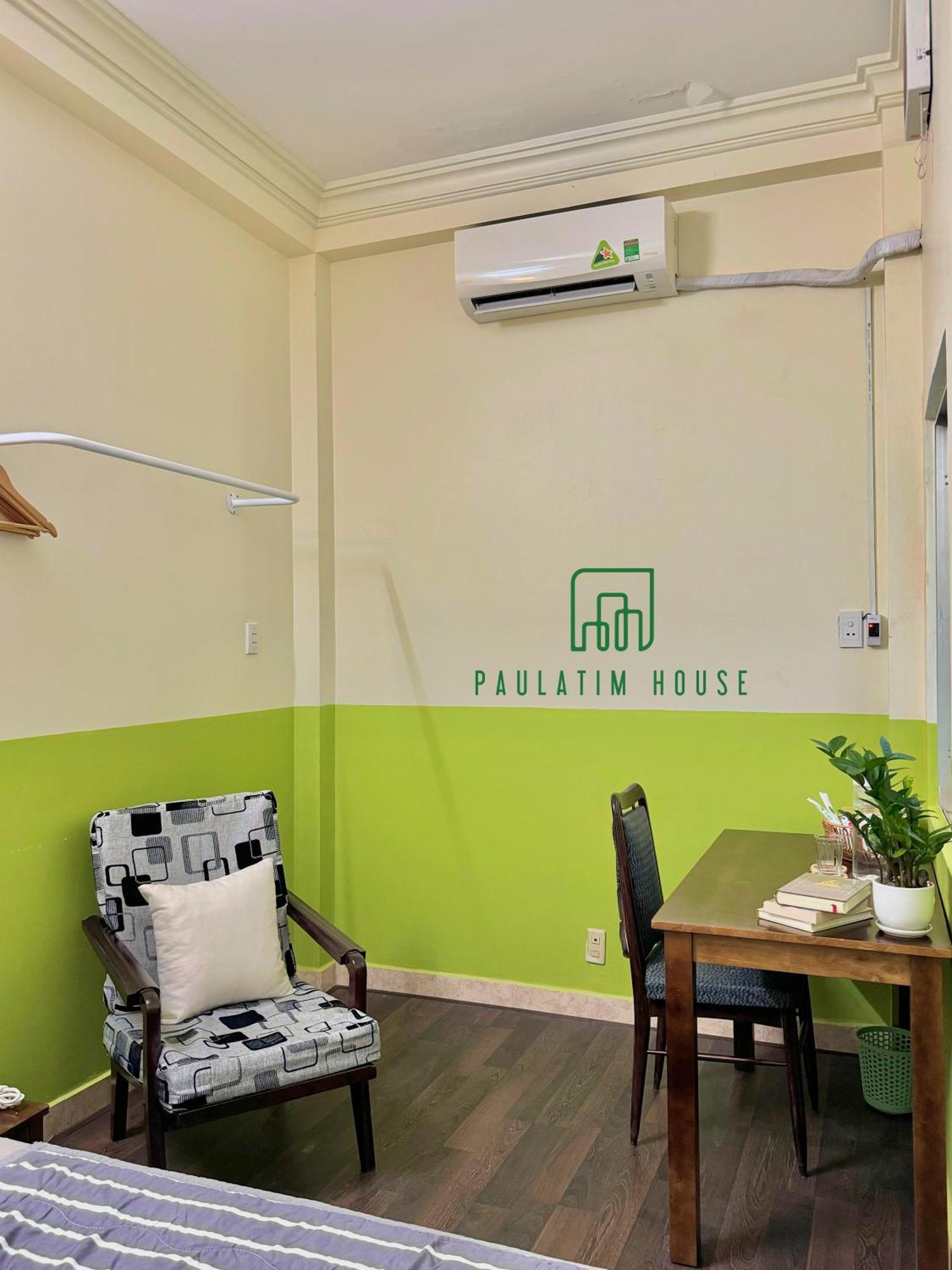 Отель Paulatim House Saigon Хошимин Экстерьер фото